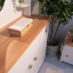 Zestawy Mebli Młodzieżowych|Komody></noscript>lenart. Biała komoda z drzwiami do pokoju młodzieżowego STORY