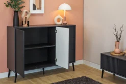 Zestawy Mebli Do Salonu|Komody></noscript>INTER MEBLE Czarna komoda dwudrzwiowa 135 cm z szufladami do salonu BELLUNO antracyt