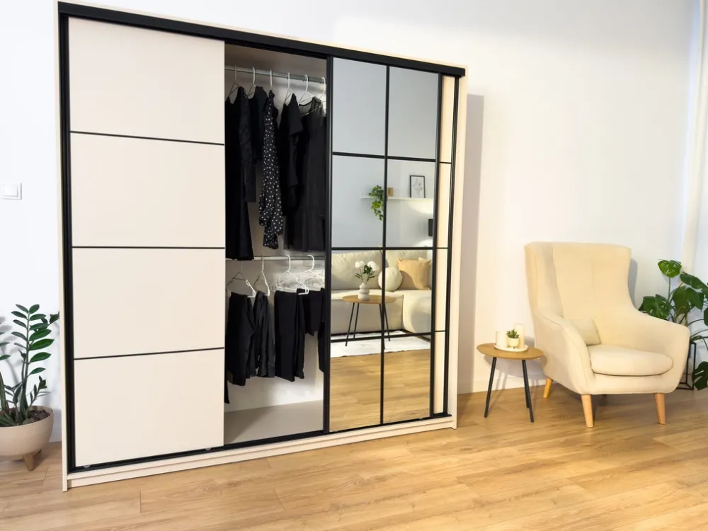 Zestawy Mebli Do Przedpokoju|Szafy Trzydrzwiowe>BROMARKT Duża trzydrzwiowa szafa przesuwna z lustrem 250 cm EDGE dąb lefkas