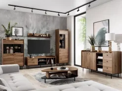 Komody><noscript><img width=