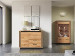 Komody><noscript><img width=