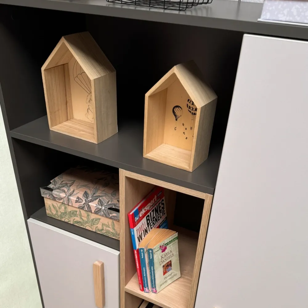 Zestawy Mebli Młodzieżowych>lenart. Mały regał do pokoju młodzieżowego POK