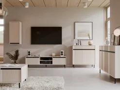 Komody|Zestawy Mebli Do Salonu>Lempert Pojemna frezowana komoda z szufladami do salonu 148 cm OMEGA beż piaskowy