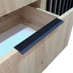 Komody><noscript><img width=