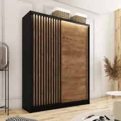 Zestawy Mebli Do Przedpokoju|Szafy Trzydrzwiowe><noscript><img width=