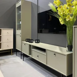 Szafki Rtv></noscript>Lempert Szafka RTV pod telewizor z drzwiami i szufladami 180 cm TOKEN eukaliptus