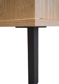 Komody></noscript>Lempert Trzydrzwiowa komoda do salonu 148 cm z frezowanymi frontami OMEGA dąb evoke