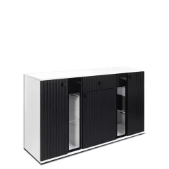 Komody>Lempert Trzydrzwiowa komoda do salonu z frezowanym frontem KUBA