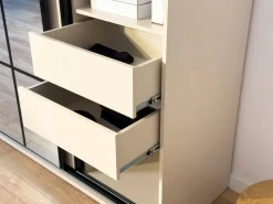 Zestawy Mebli Do Przedpokoju|Szafy Trzydrzwiowe></noscript>BROMARKT Trzydrzwiowa szafa przesuwna 250 cm z lustrem EDGE MAX dąb wotan