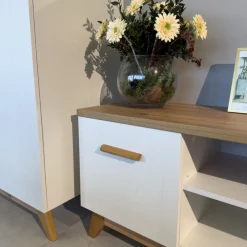 Regały Na Książki></noscript>DOLMAR Wąski regał z szafką 45 cm SILVA