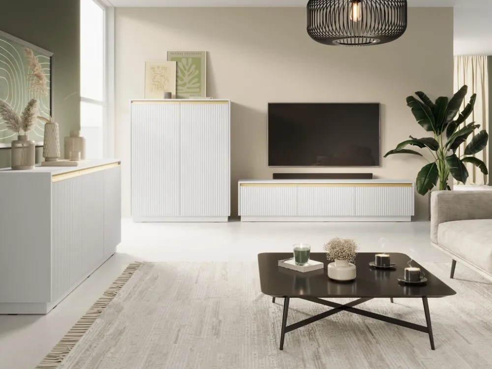 Komody>PIASKI Wysoka biała komoda do salonu z ryflowanymi frontami 103 cm RAVO biały